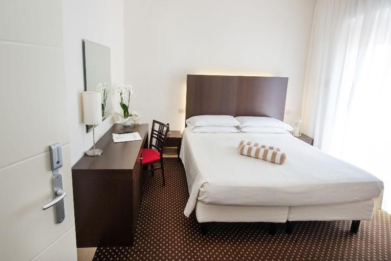 Cristina Hotel