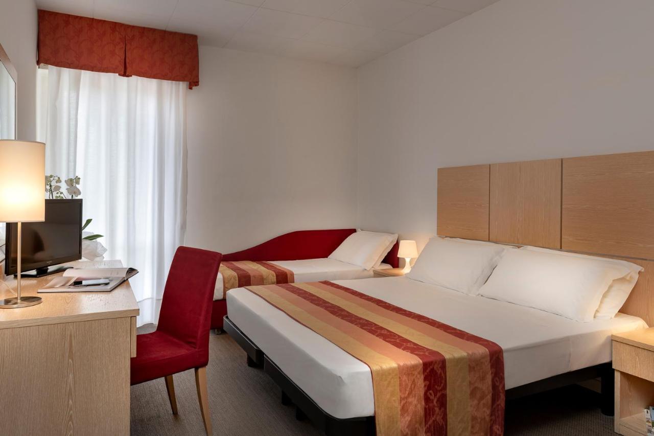 Hotel Cristina Cattolica